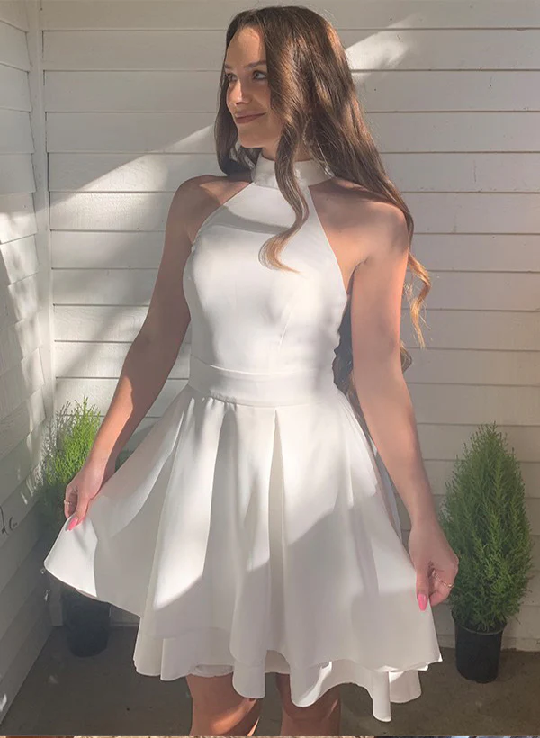 A-Line/Princess Halter Sleeveless Satin Short/Mini Homecoming Dress With Ruffle