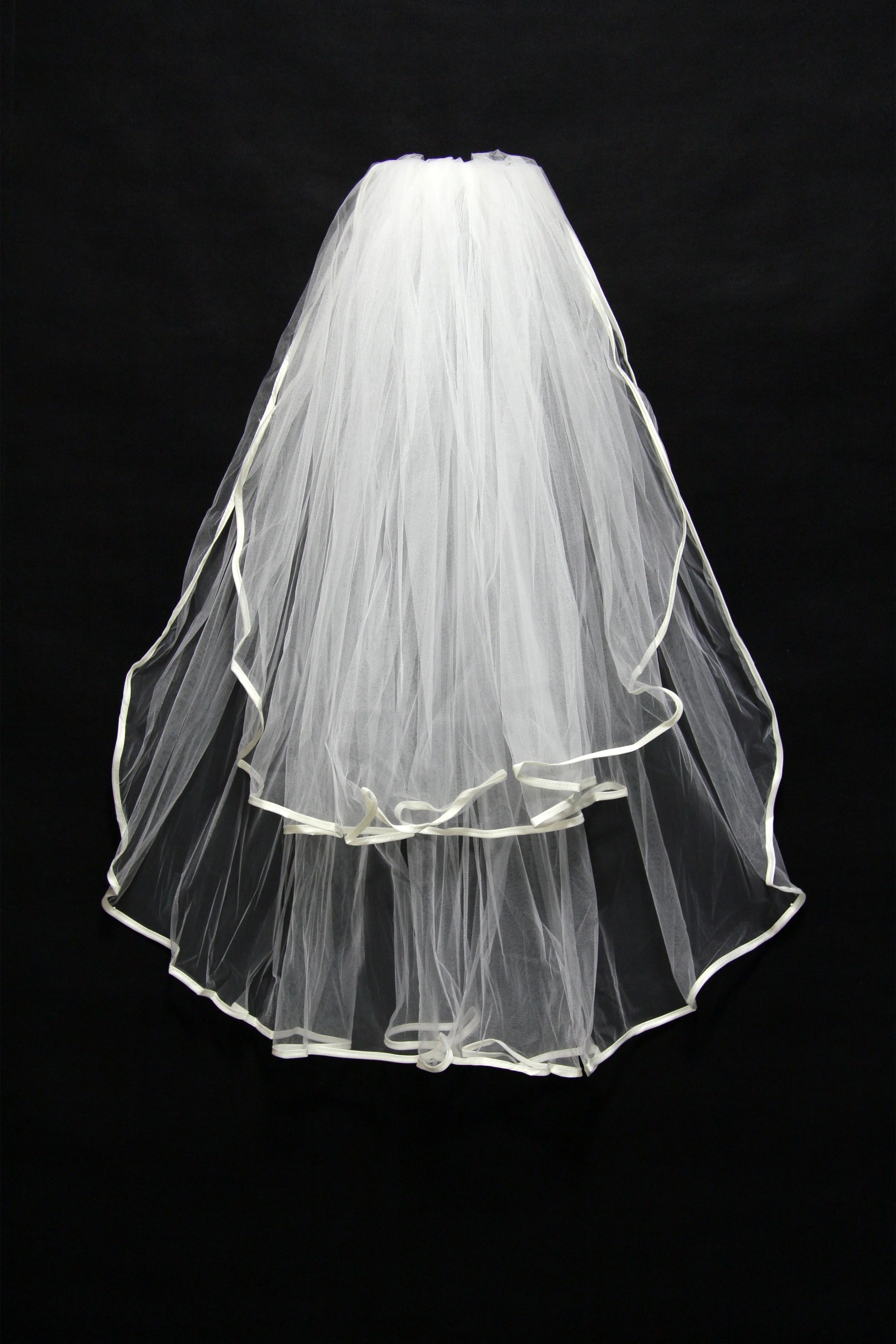 Dominic Trendy Wedding Veils