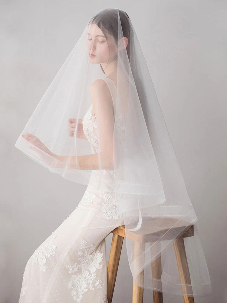 Ivory Tulle One Tier Middle-length Wedding Veil